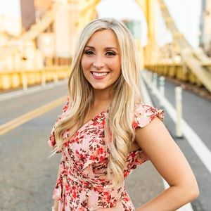 Meet your Posher, Olivia